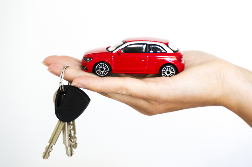 Earning Money on the Side: Don’t Enter the Car Renting Business Without Reading These 5 Tips